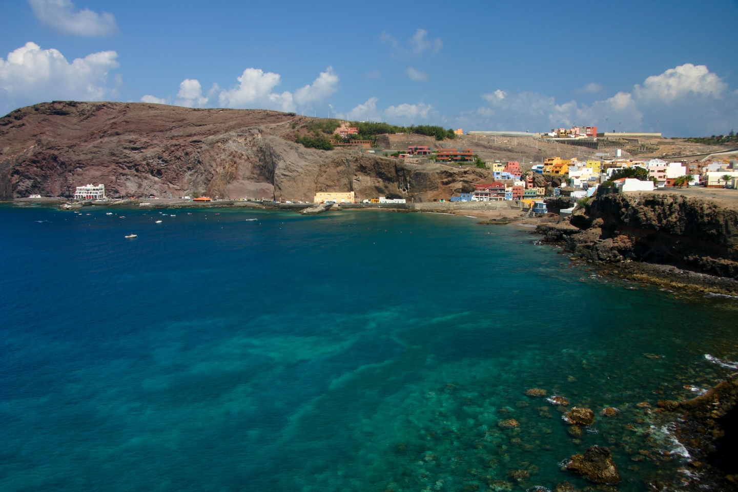 Sardina beach and dive spot