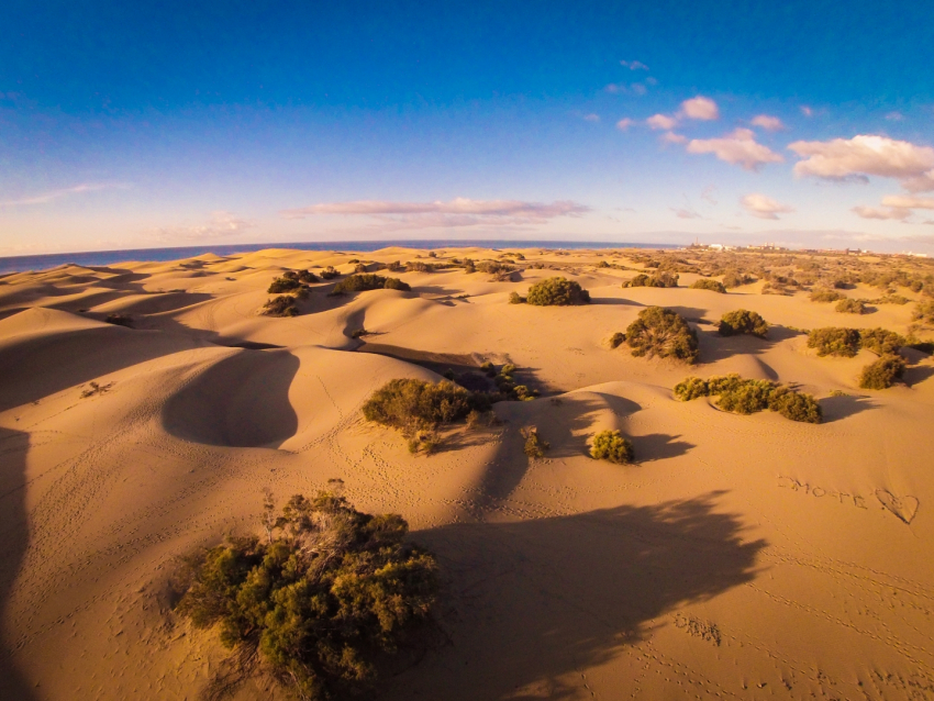 Hot weather in Gran Canaria heralds the arrival of summer