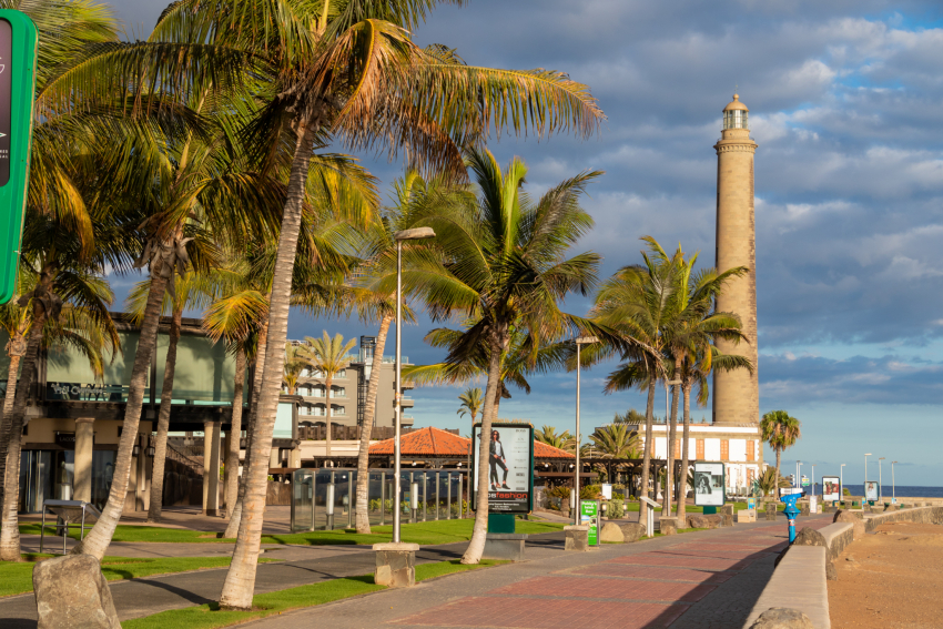 Gran Canaria's resorts are empty and nobody knows when tourism can restart